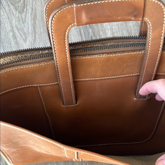 Ghurka Tan Briefcase with Structured Design and Adjustable Strap - Picture 4 of 5